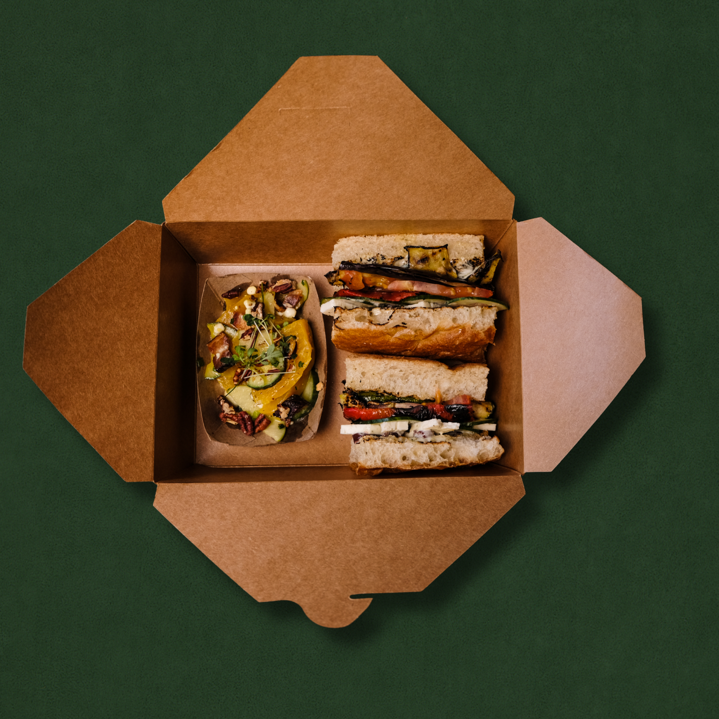 Sandwich aux légumes grillés à la grecque